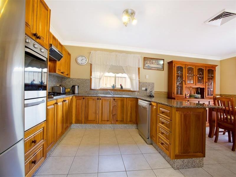 9 Kearns Place, Horningsea Park NSW 2171
