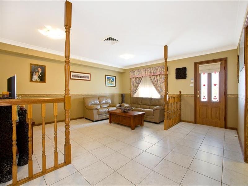 9 Kearns Place, Horningsea Park NSW 2171