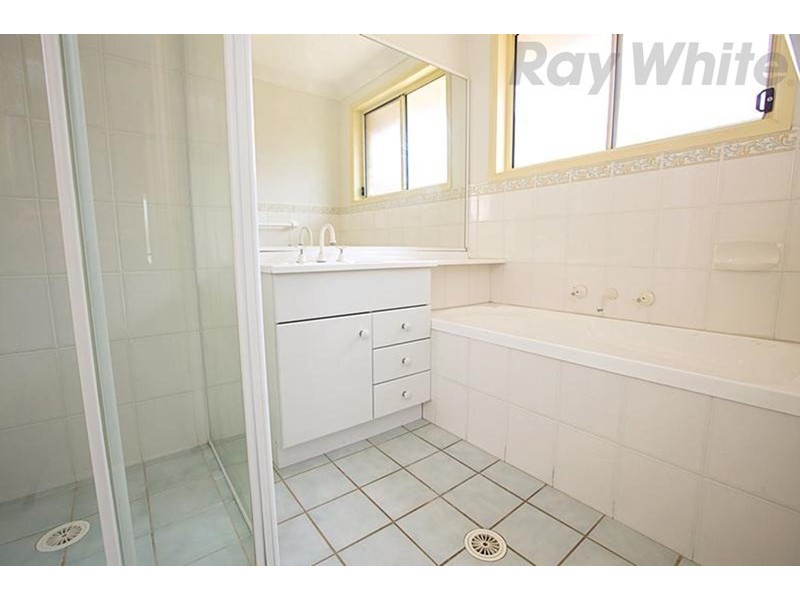 2 Lupton Place, Horningsea Park NSW 2171