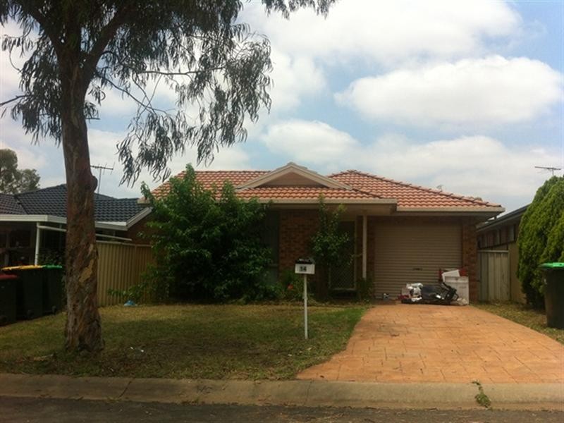 14 Sea Eagle Crescent, Green Valley NSW 2168