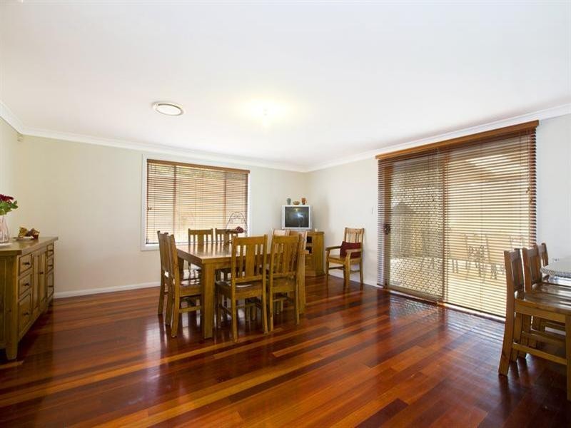 8 Swansea Place, West Hoxton NSW 2171