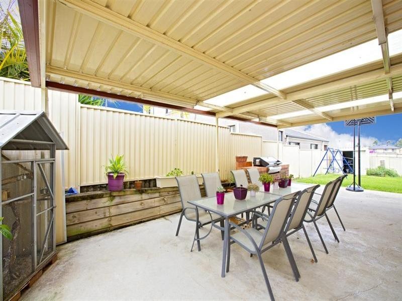 8 Swansea Place, West Hoxton NSW 2171
