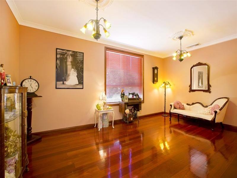 West Hoxton NSW 2171