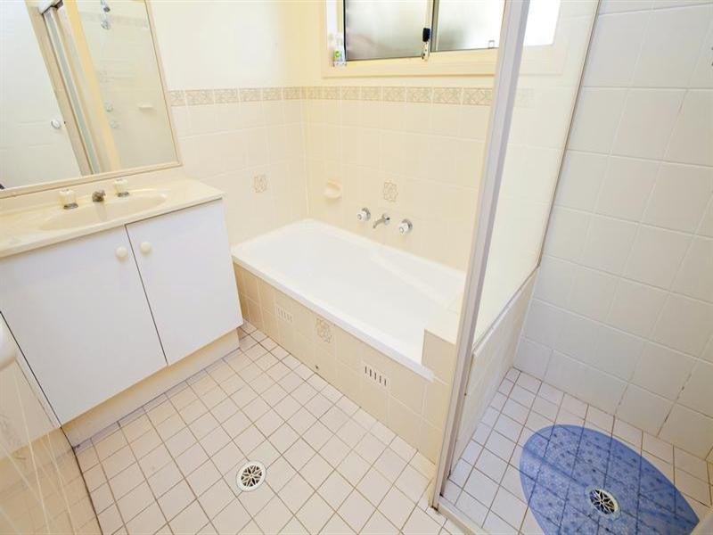 10 Jaspers Court, Prestons NSW 2170