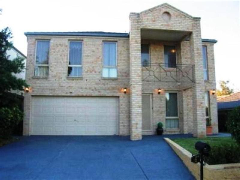 8 Gungarlin Drive, Horningsea Park NSW 2171