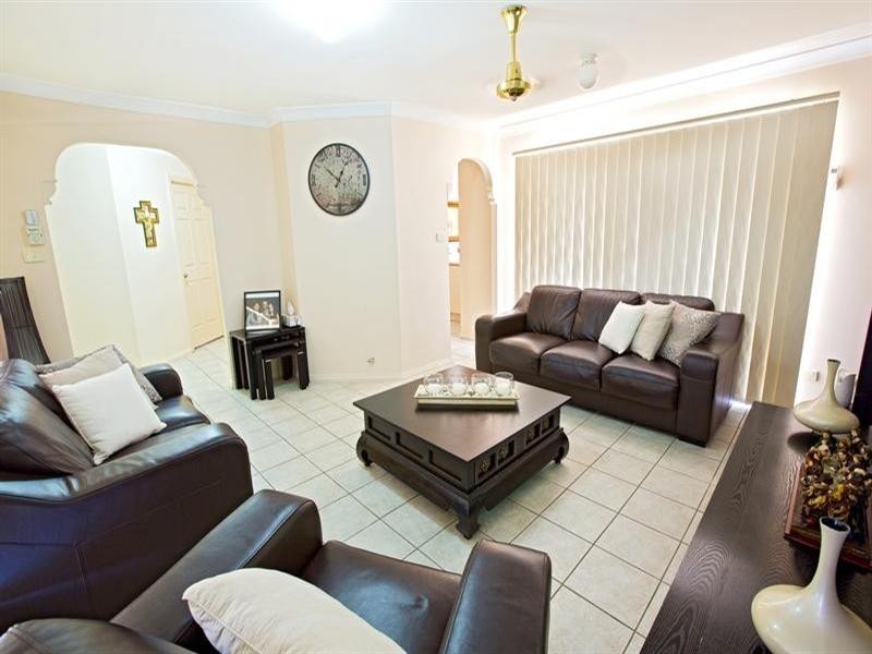 8a Carina Avenue, Hinchinbrook NSW 2168