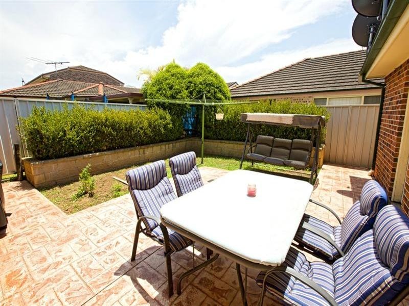 8a Carina Avenue, Hinchinbrook NSW 2168