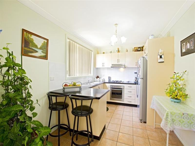 4 Sunrise Place, Horningsea Park NSW 2171
