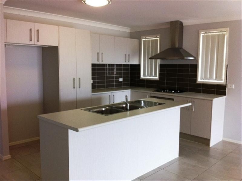 73 Sarah Hollands Drive, Carnes Hill NSW 2171