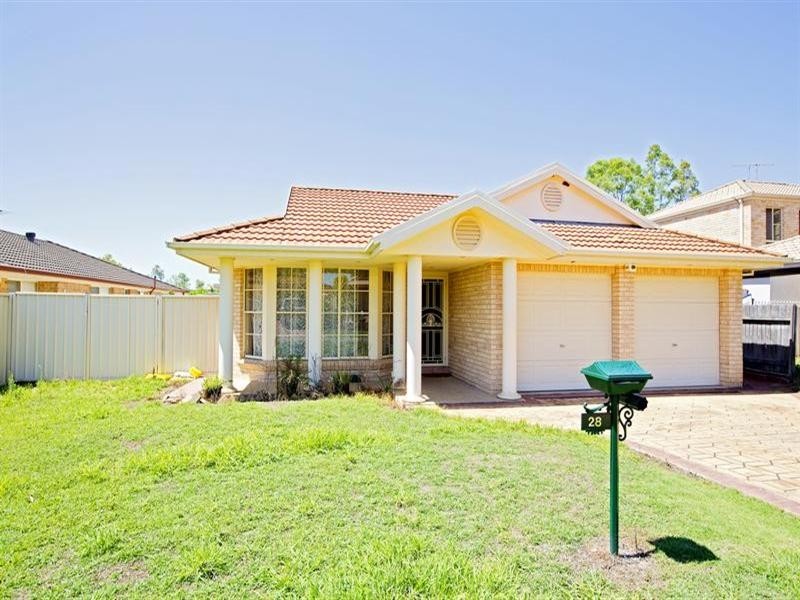 28 Solander Avenue, West Hoxton NSW 2171
