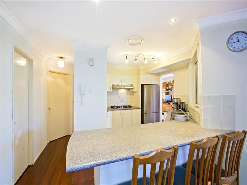 28 Solander Avenue, West Hoxton NSW 2171