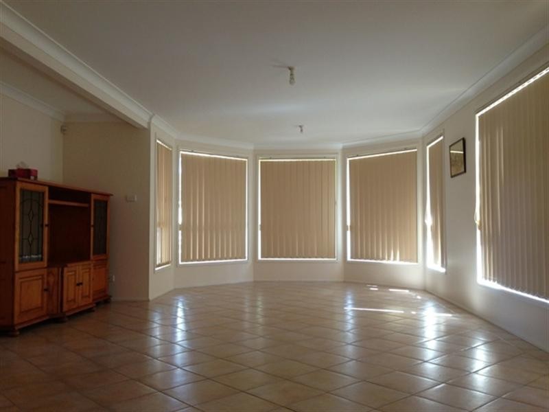 West Hoxton NSW 2171