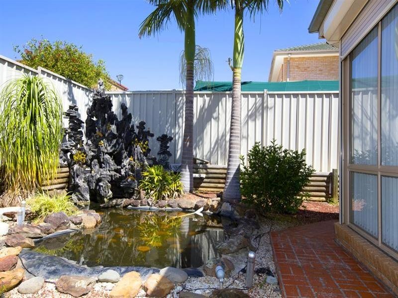 8 Coronation Drive, Green Valley NSW 2168