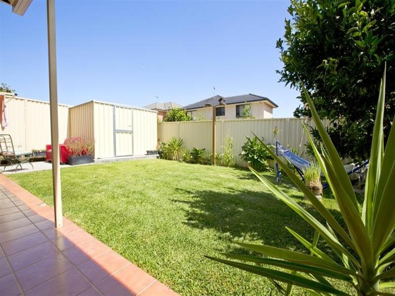 82 Harraden Drive, West Hoxton NSW 2171