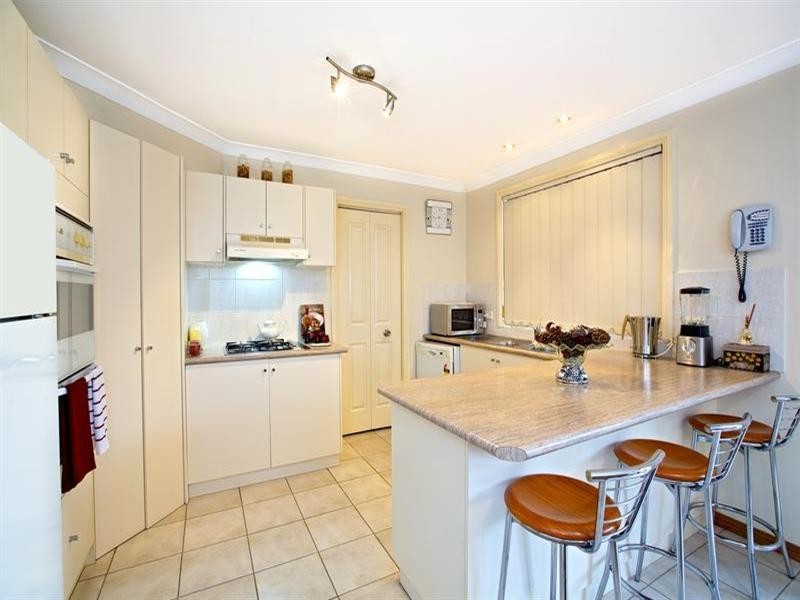 7a Esk Avenue, Green Valley NSW 2168