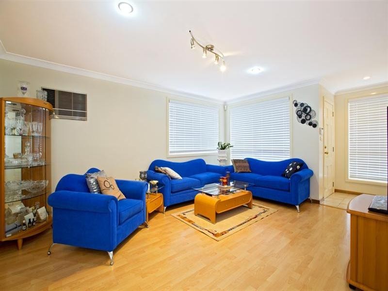 7a Esk Avenue, Green Valley NSW 2168