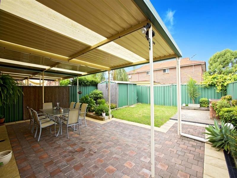 7a Esk Avenue, Green Valley NSW 2168