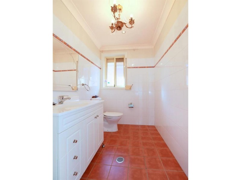 150 Whitford Road, Green Valley NSW 2168