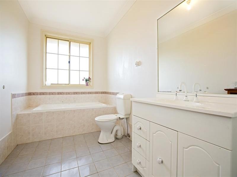 West Hoxton NSW 2171