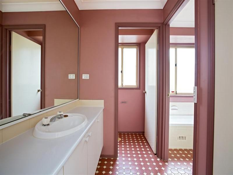 18 Shearwater Road, Hinchinbrook NSW 2168