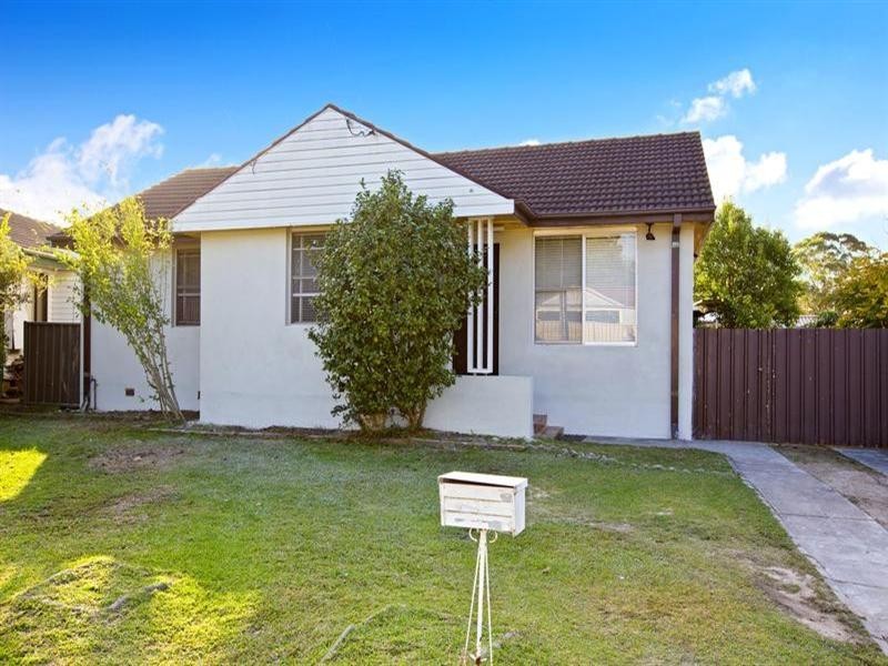 3 Gabo Crescent, Sadleir NSW 2168