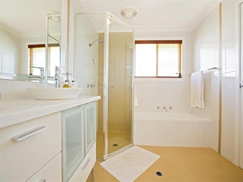 4B Marin Place, Prestons NSW 2170