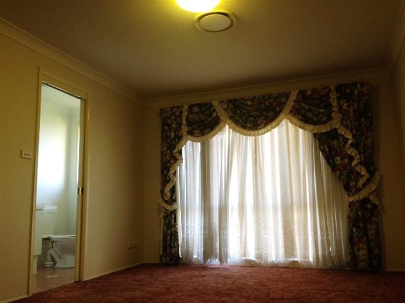 West Hoxton NSW 2171