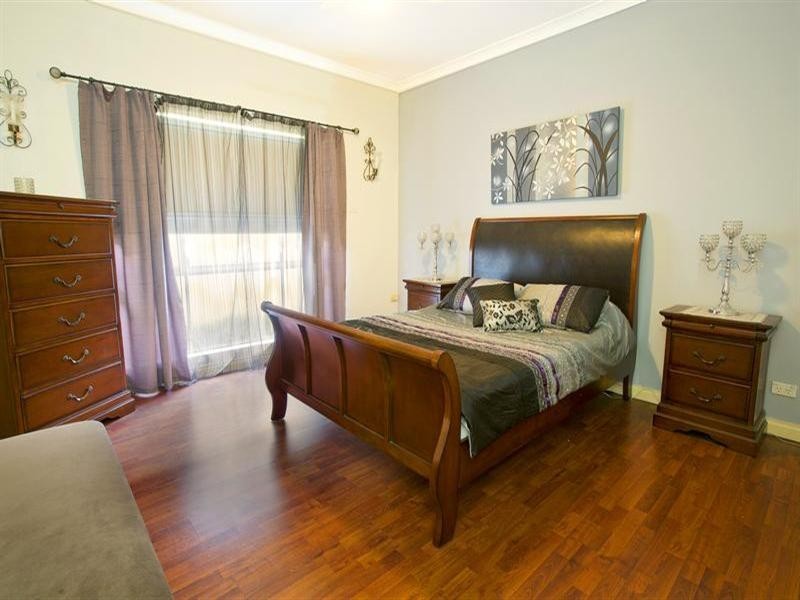 2 Richard Cresent, Cecil Hills NSW 2171