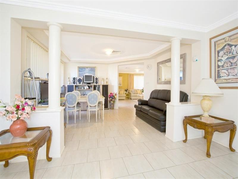 West Hoxton NSW 2171