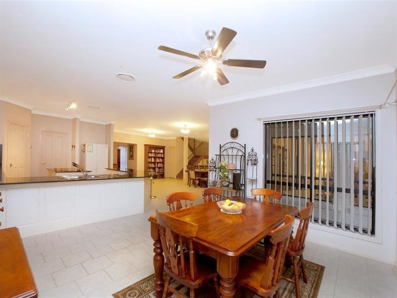 42 Watling Avenue, West Hoxton NSW 2171