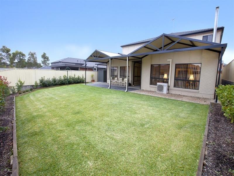 42 Watling Avenue, West Hoxton NSW 2171