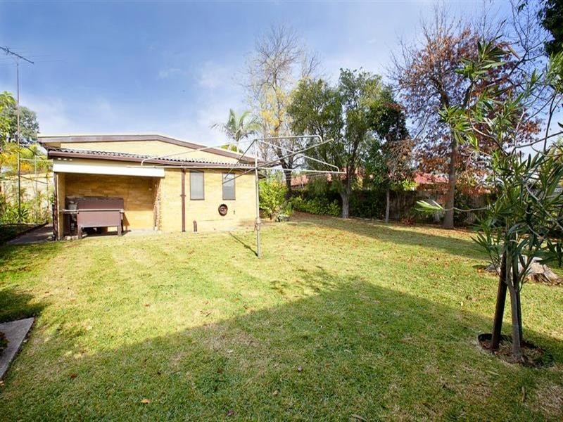 9 Galton Street, Smithfield NSW 2164