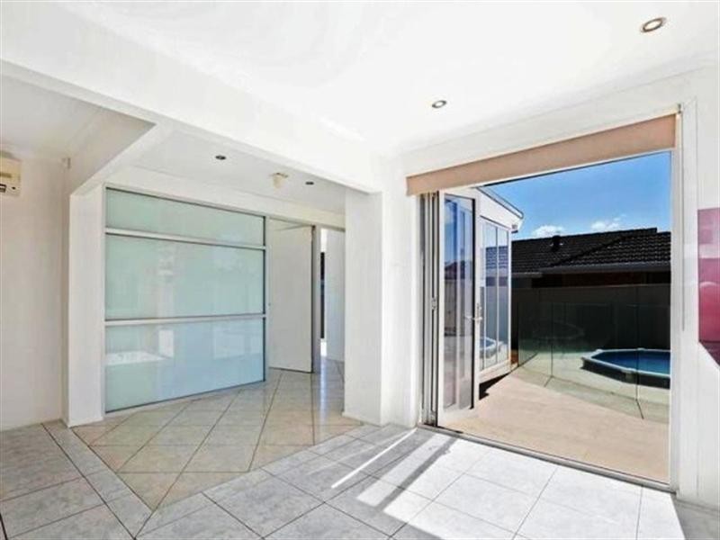 Hinchinbrook NSW 2168