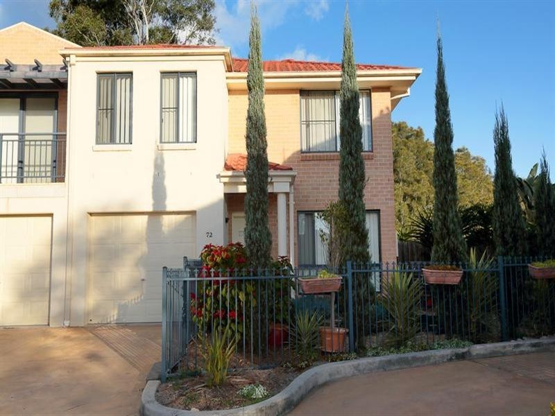 72 Coffs Harbour Avenue, Hoxton Park NSW 2171