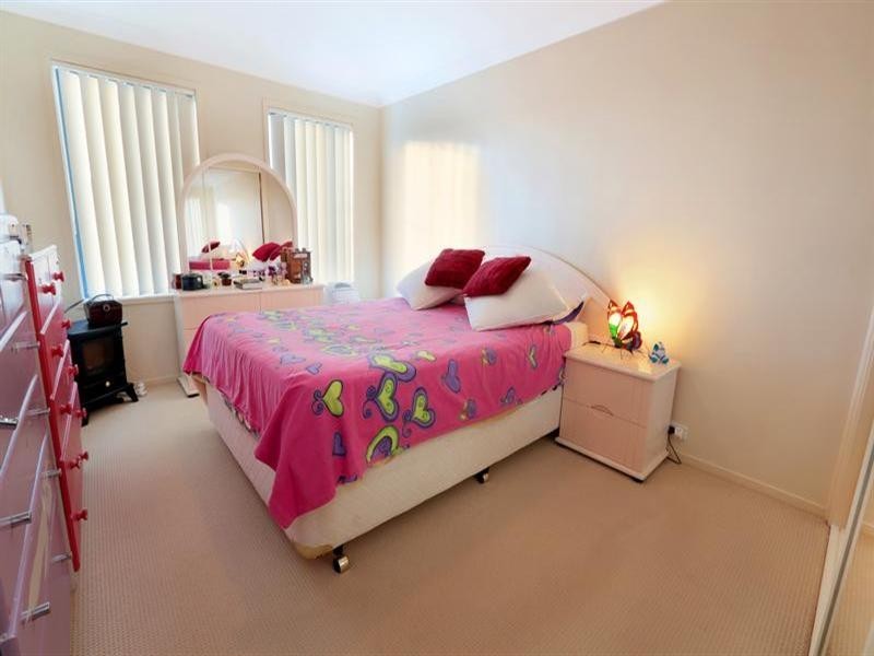 72 Coffs Harbour Avenue, Hoxton Park NSW 2171