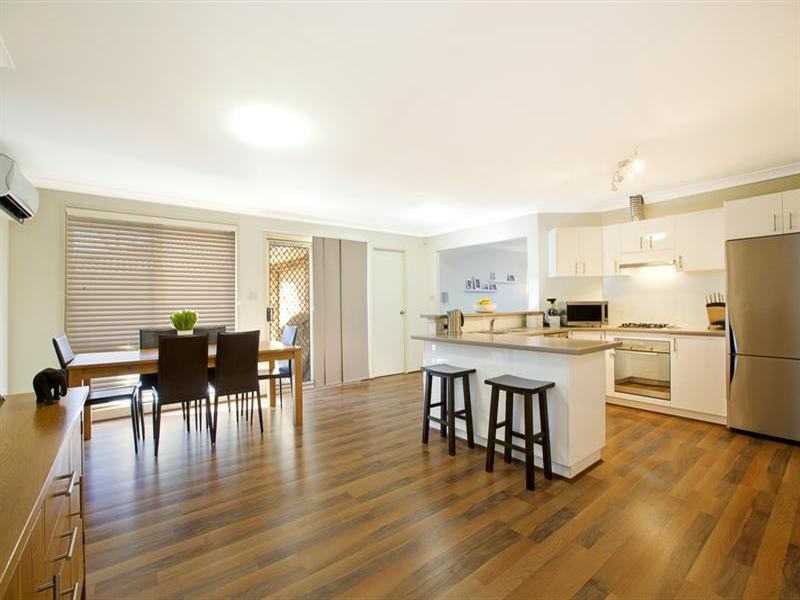 15 Tuross Close, Prestons NSW 2170