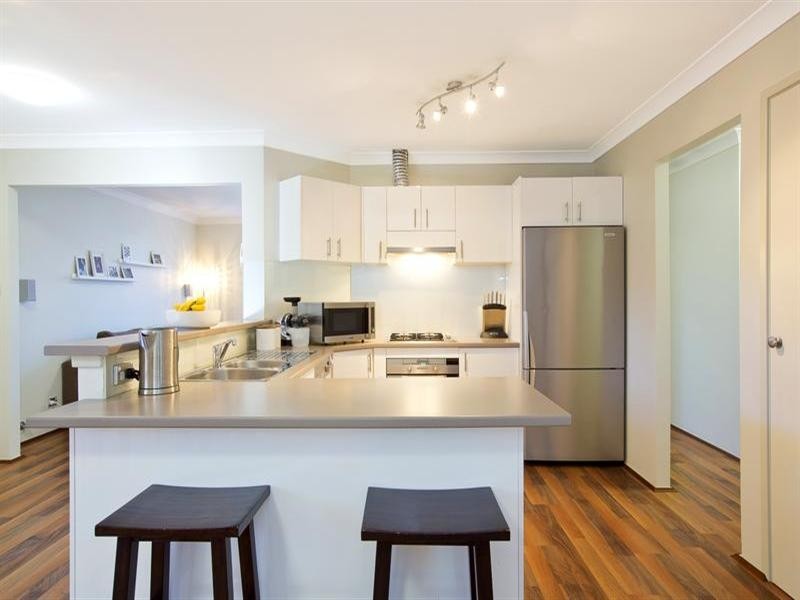 15 Tuross Close, Prestons NSW 2170