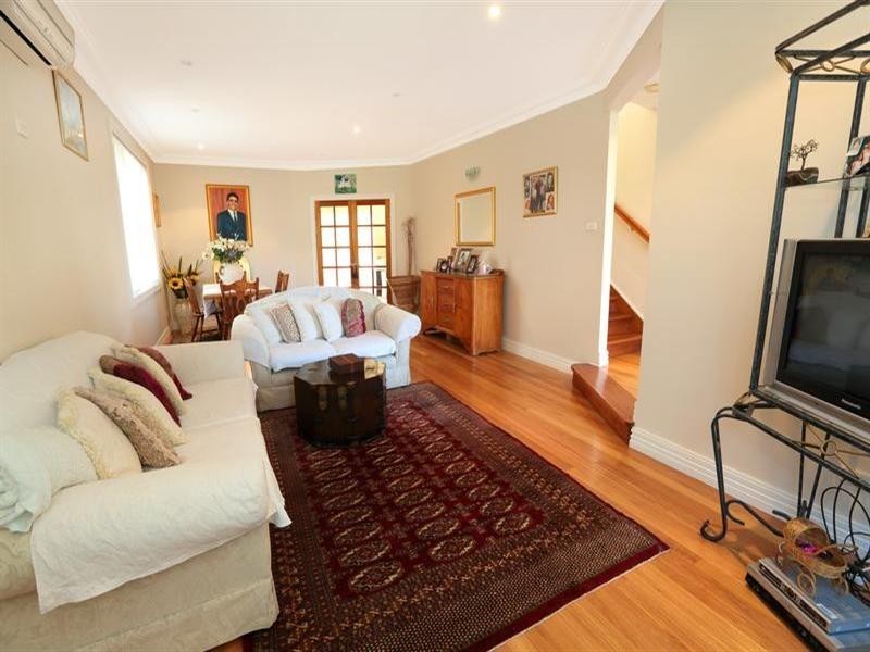 3 Bernier Way, Green Valley NSW 2168