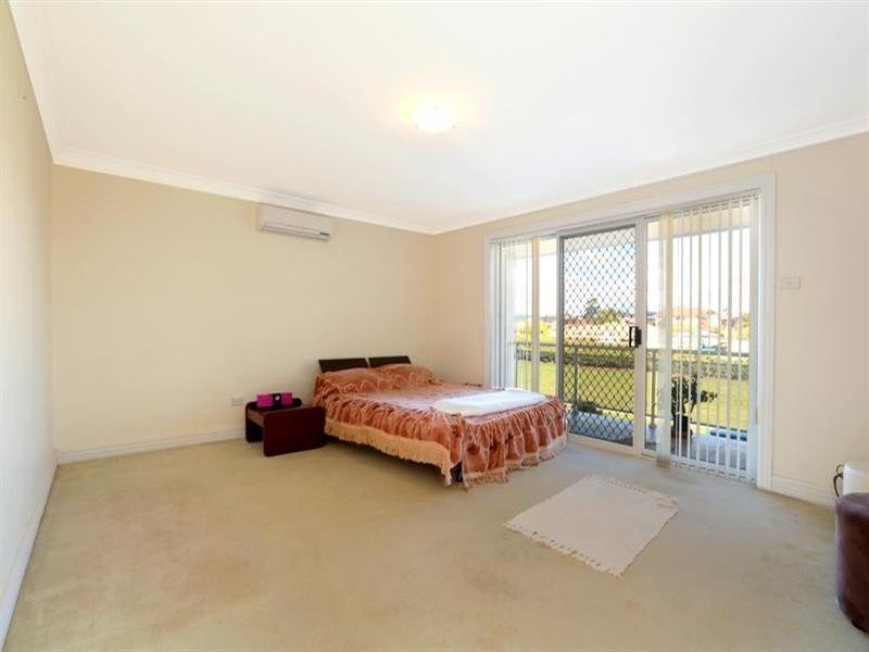 3 Bernier Way, Green Valley NSW 2168