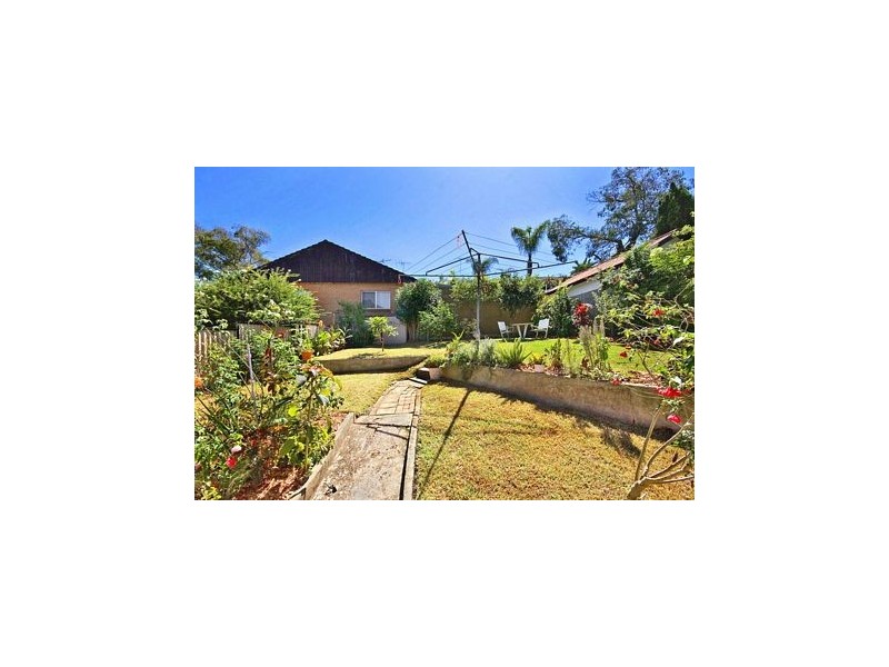 40 Burns Cresent, Chiswick NSW 2046