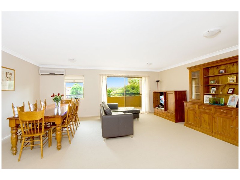 2/1 Bradley Place, Liberty Grove NSW 2138