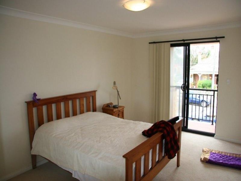 1/18 Kings Road, Five Dock NSW 2046