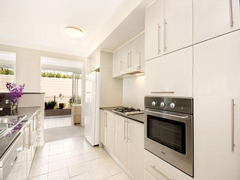 11/6 Woodlands Avenue, Breakfast Point NSW 2137
