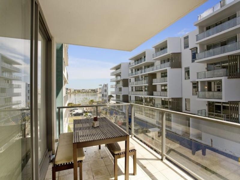 205/3 Jean Wailes Avenue, Rhodes NSW 2138