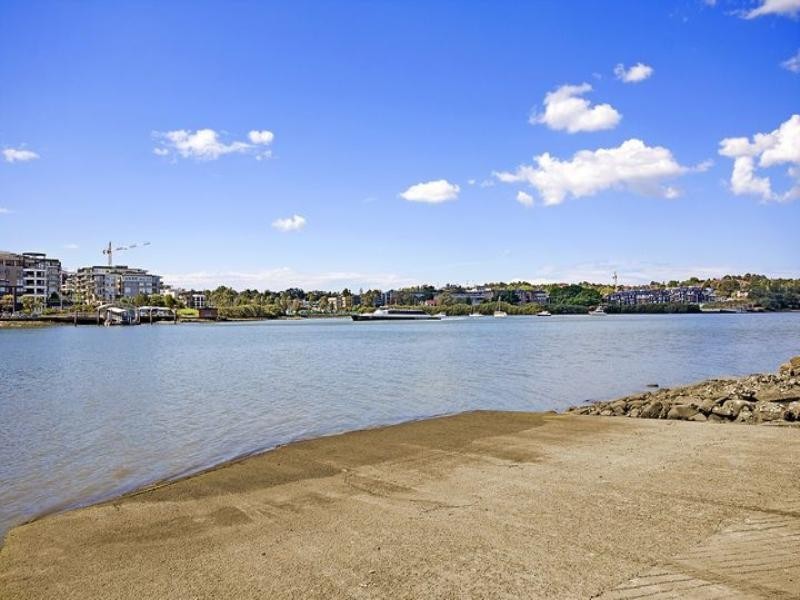 79 Blaxland Road, Rhodes NSW 2138