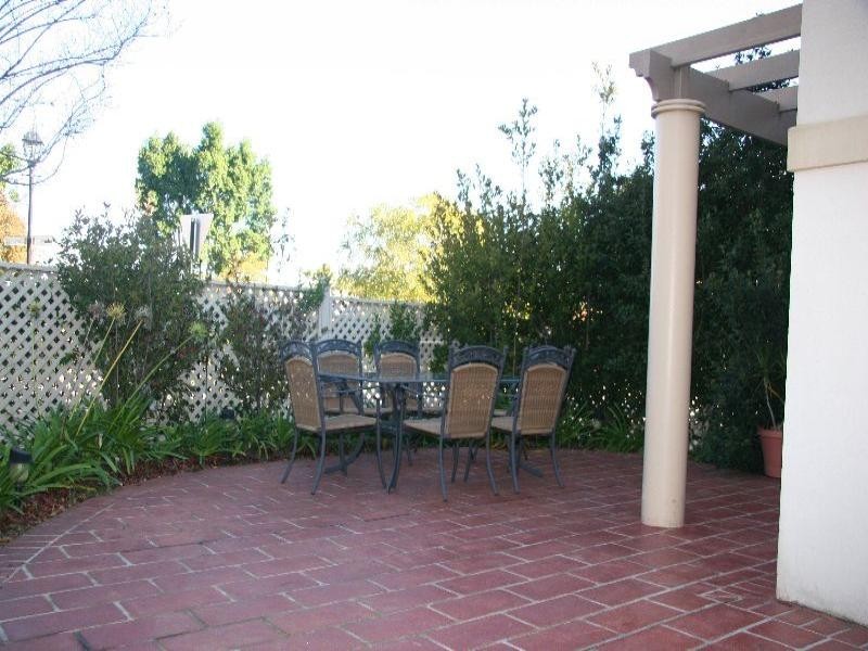 10 Settlers Boulevard, Liberty Grove NSW 2138