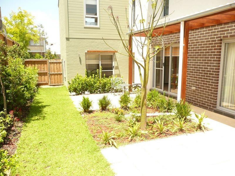 7 Seamist Avenue, Ermington NSW 2115