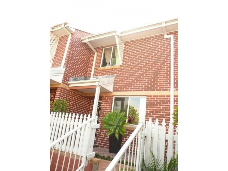 16/2 Station Avenue, Concord West NSW 2138