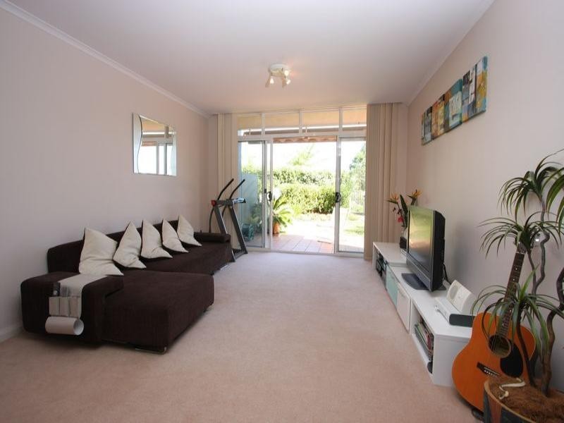 16 Kendall Inlet, Cabarita NSW 2137