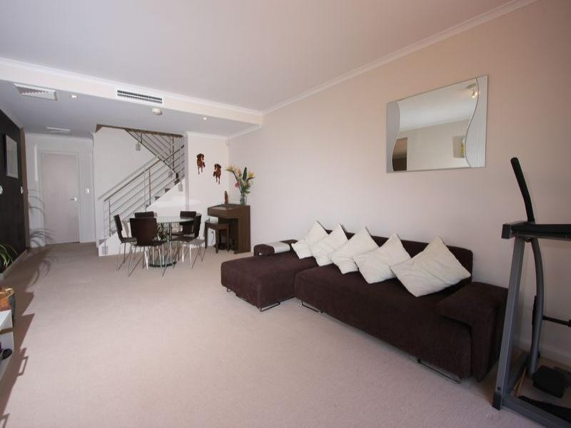 16 Kendall Inlet, Cabarita NSW 2137
